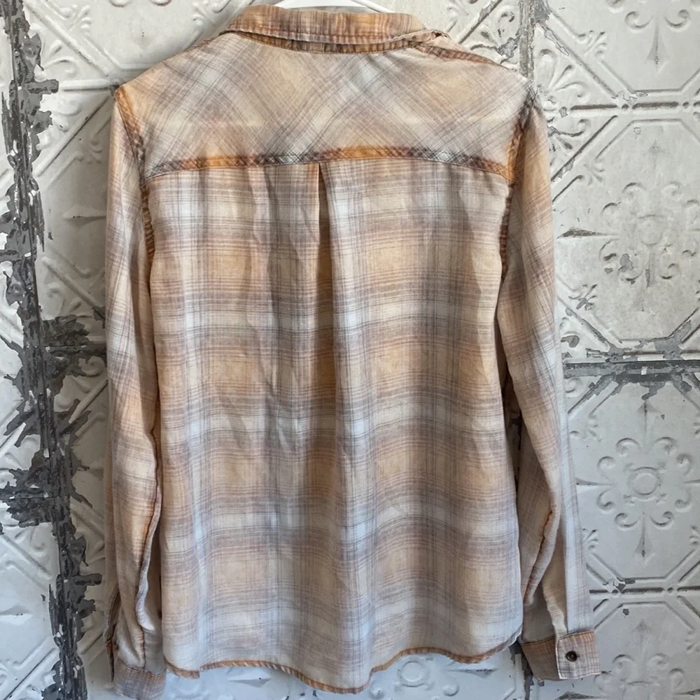 Maurices distressed acid wash soft plaid button down - Picture 5 of 6